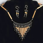 Parure: Collier & boucles d'oreilles